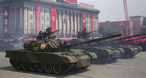 朝鲜阅兵展示的最新坦克，是个什么水平_全国重点综合信息门户网
