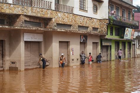 巴西圣保罗州暴雨已致近2500人无家可归