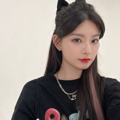 王怡人图片