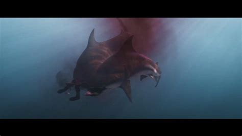 《鲨海逃生》曝暗藏“鲨”机版预告 星二代震撼肉搏大白鲨
