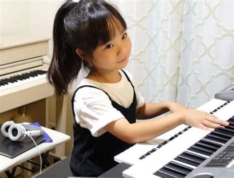 日本天才音乐少女视频火遍网络 播放次数超1亿_行业新闻_中音在线