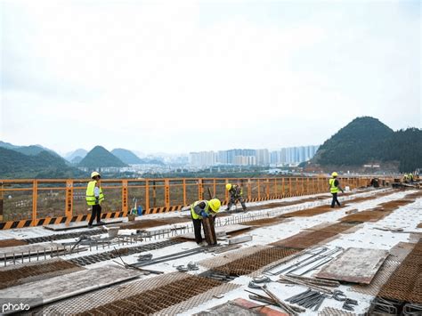 贵州兴义：金州大桥加紧建设-搜狐大视野-搜狐新闻