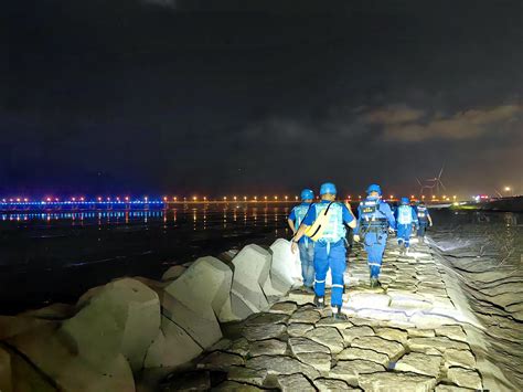上海全力搜救海边走失女童，今天上午救援力量仍在搜寻_京报网