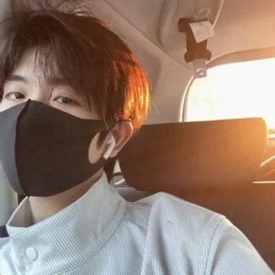 口罩男生头像图片