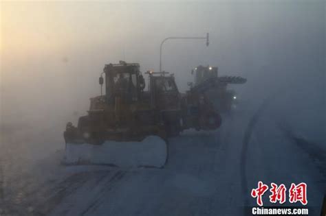 新疆9级大风现风吹雪 S201线交通管制_山东频道_凤凰网