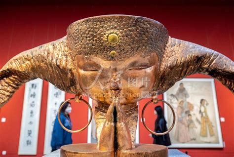 “弘扬蒙古马精神”主题雕塑作品展在呼和浩特开展-人民图片网