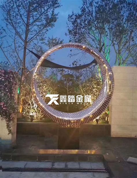 徐州不锈钢雕塑圆环