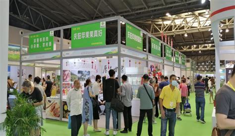 庆阳特色农产品参展第五届上海国际农产品博览会 - 庆阳网