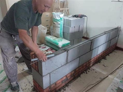砖墙砌筑是所用的砂浆量，已一立方米为标注的计算方法-使用理论方法计算标准砖每立方米一砖墙中标准砖及砂浆净用量.