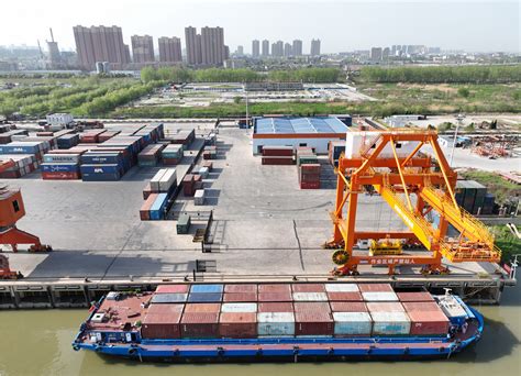 蚌埠港外贸集装箱量同比增长195%凤凰网安徽_凤凰网