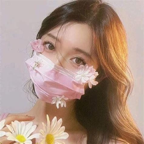 甜美女生头像口罩脸真人