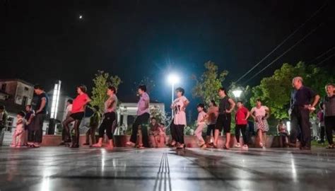 广场舞VS打篮球，健身缘何这般难--中国数字科技馆
