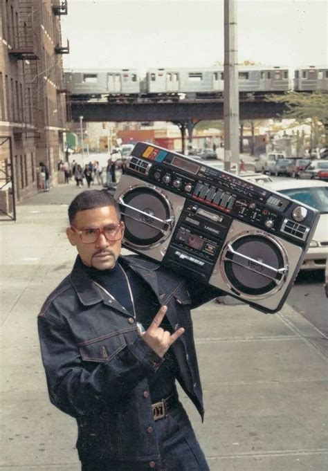 80年代的纽约布鲁克林 黑人街头文化的日常__凤凰网