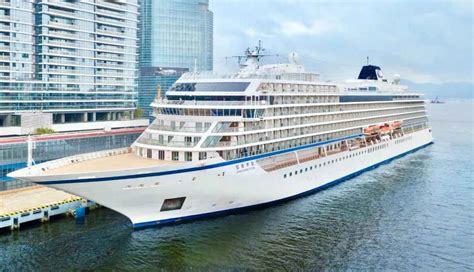 世界最大豪华邮轮“海洋奇迹号”开启首个夏季欧洲航次 - 在航船动态 - 国际船舶网