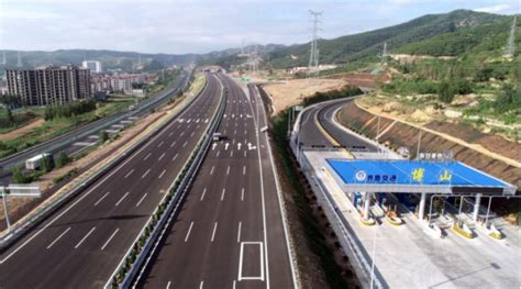 滨莱高速淄博西至莱芜段主线实现双向八车道通
