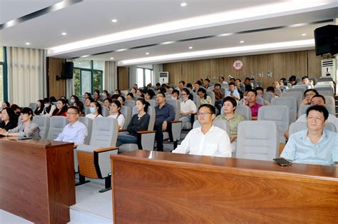 邵岗乡中心学校组织专题学习教育 努力办人民满意教育_霍邱县人民政府