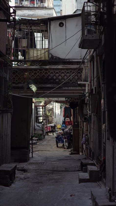 《在人间》第138期：在重庆“城中村”生活_手机凤凰网
