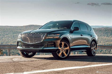 Genesis Unveils 2025 GV80 SUV and New GV80 Coupe | Edmunds
