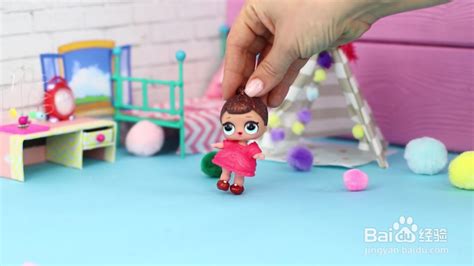 芭比娃娃公主玩具芭比给宝宝喂奶、哄睡，和肯一起换装出门_少儿_动画片大全_腾讯视频