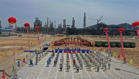 中国最大炼化一体化基地全面建成 - 中国石油石化