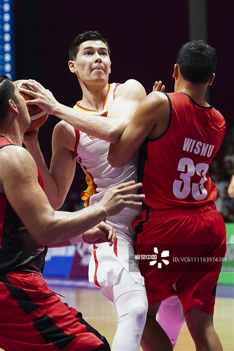 【亚运会】中国男篮大胜中国台北进决赛 王哲林怒砍18分9个篮板_比赛