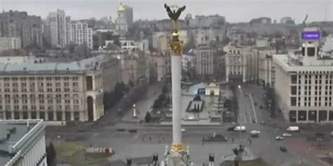 乌克兰全境进入战时状态，美英日等宣布对俄实施制裁(含视频)_手机新浪网