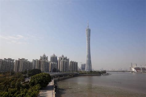 广州白天古建筑景点游玩摄影图配图高清摄影大图-千库网