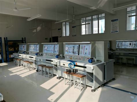 PLC可编程控制器实训设备_上海顶邦教育设备厂