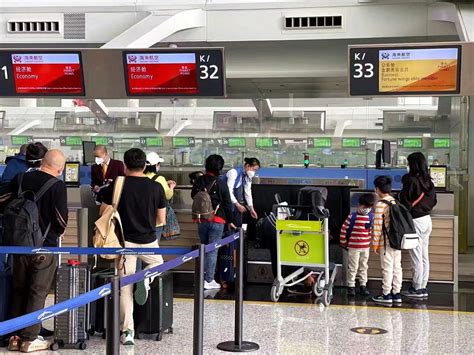 广州白云国际机场连续两天客流突破20万人次 创年内新高_中国机场建设网