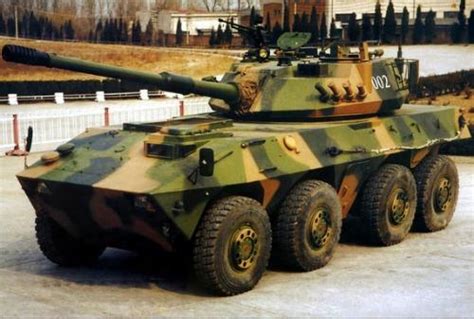 独家丨新型轮式装甲车列装中国空降兵