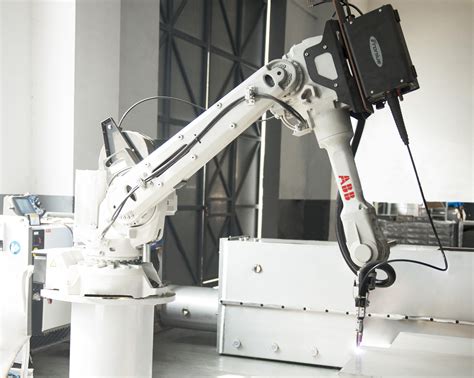工业机器人在金属成型机床的四大应用-绍兴艾普乐自动化科技有限公司