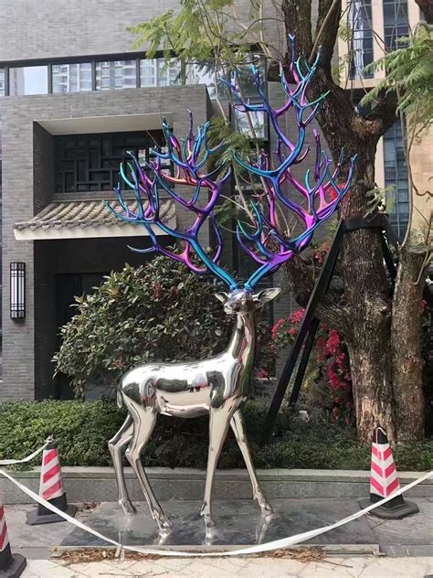 景观鹿雕塑的寓意是什么？