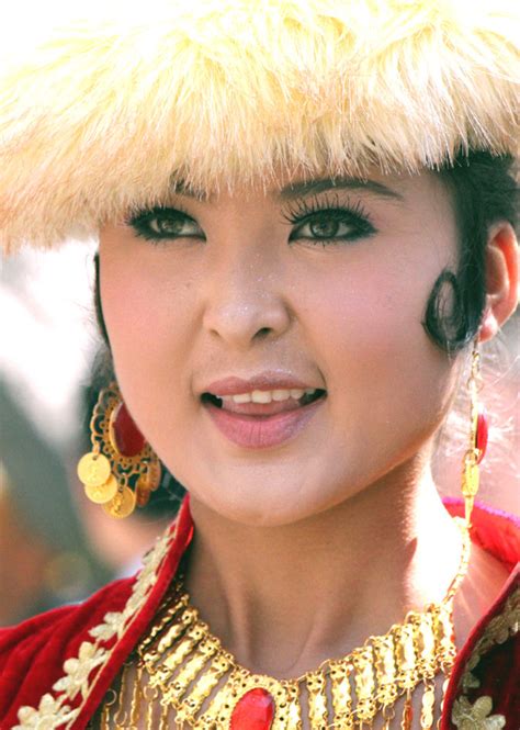 【藏族姑娘摄影图片】人像摄影_百姓一丁_太平洋电脑网摄影部落