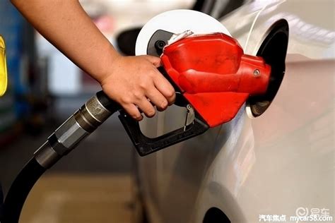 官宣！4月15日新一轮油价调整，油价或将迎来今年首降！_凤凰网视频_凤凰网