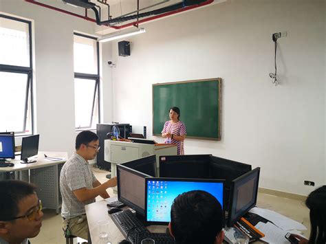 我院组织兼职老师开展“云上湖汽”教学平台培训
