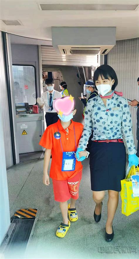 暑运第一周，上海两大机场国内无人陪伴儿童出行创新高