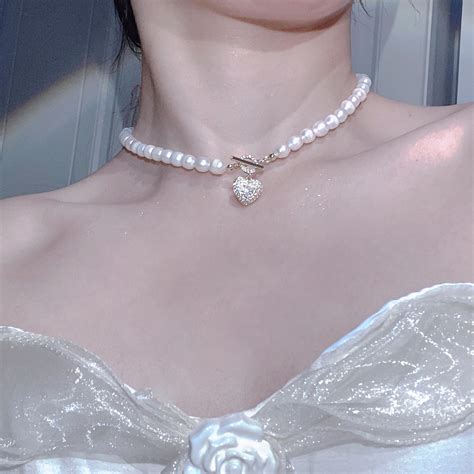 项链小众温柔女生头像