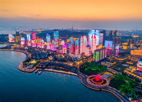 2021“网红城市”百强榜 青岛排名第13位 圆点直播