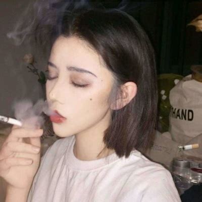 非主流头像伤感抽烟