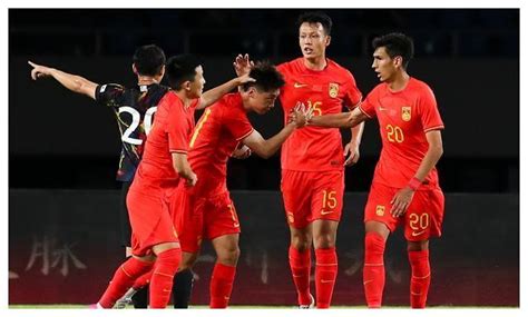 国足决战亚洲第六：叫板韩国，冲击胜利！赛事直播CCTV5|中国队|卡塔尔队|胜利_新浪新闻