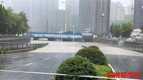 作为郑州暴雨亲身经历者，我总结3个因素，诠释暴雨水灾的原因|郑州市_新浪新闻
