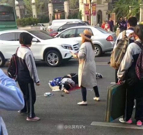 瑞安一男童上学途中遭校车碾轧 当场死亡（图）_社会_温州网