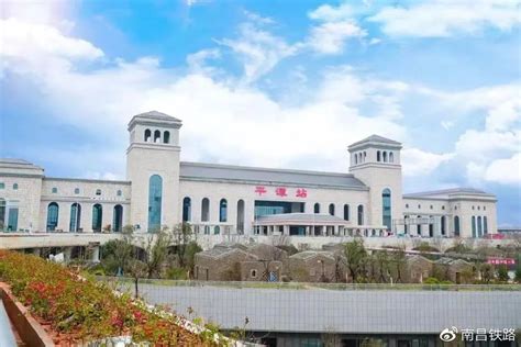 平潭高铁站“五一”首日抵达客流超1万人次 刷新日抵达客流纪录