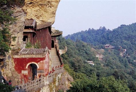 武当山南岩宫：“仙山琼阁”，悬崖上的宫殿 - 建筑之窗
