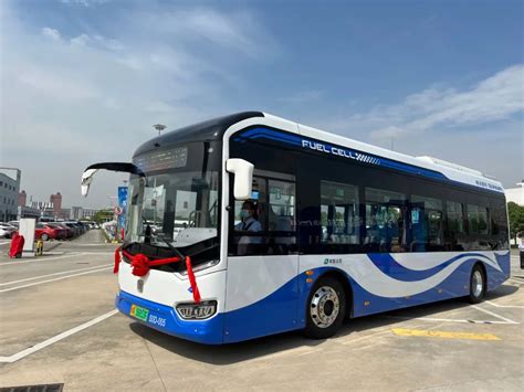 黄州市区9路、10路、19路、27路公交全部更换新电动公交车_黄冈