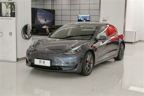 特斯拉Model X试驾体验 性能卓越 翼门鸡肋_搜狐汽车_搜狐网