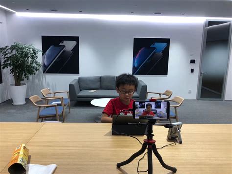 8岁上海小学生网上开编程课爆红，他的爸爸也是个“宝藏级大男孩”！ - 周到