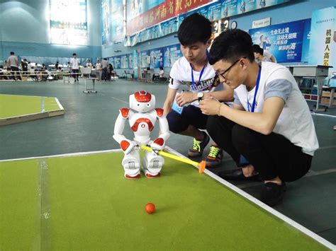 机电工程学院在第四届河南省大学生机器人竞赛中取得佳绩-机电工程学院