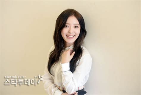 Lee Se Young - Korean Actress Photo Gallery