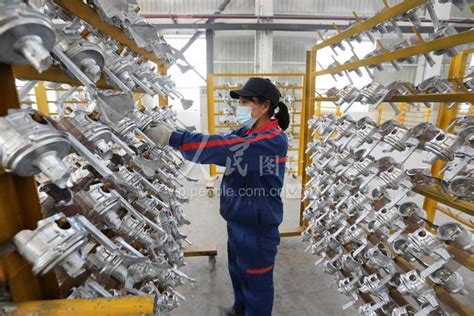 安徽淮北：发展陶铝新材料产业 培育经济转型新动能-人民图片网
